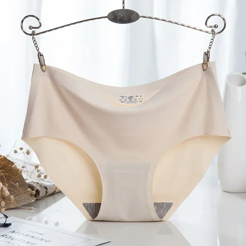 Seamless Female Underwear.