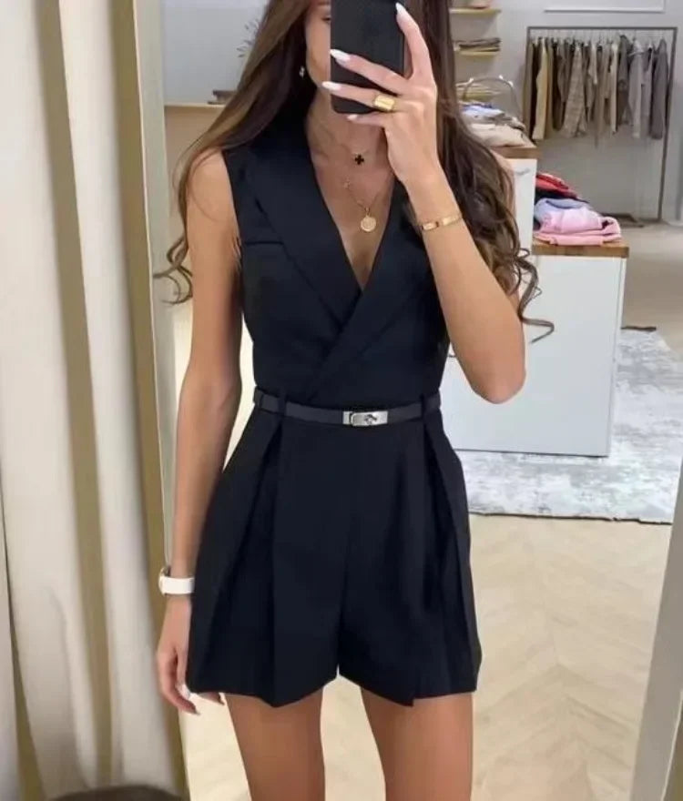 Elegant Women's Jumpsuit With Belt