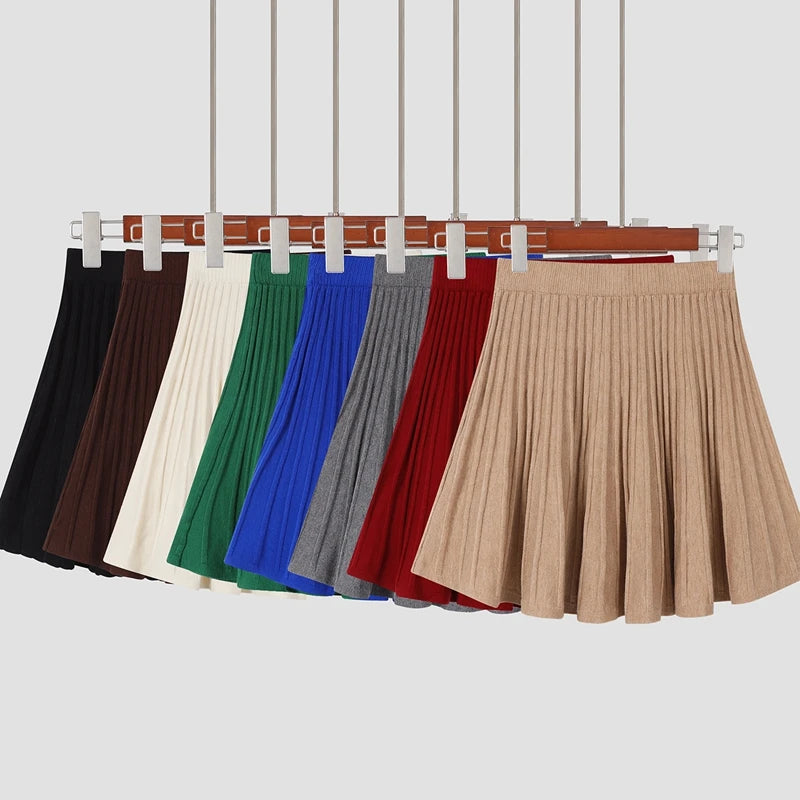 Pleated Short Skirt