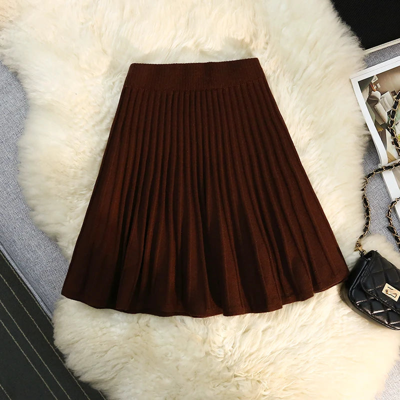 Pleated Short Skirt