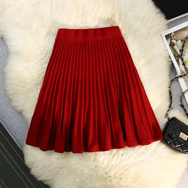 Pleated Short Skirt