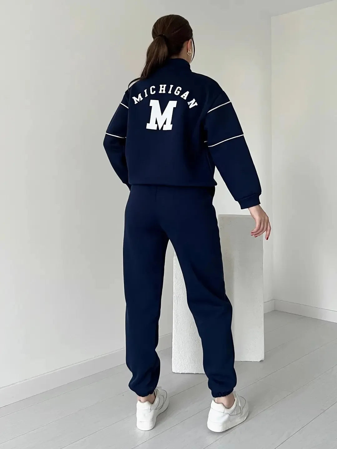 Winter Long-sleeve Top + Sweatpants Two-piece Suit
