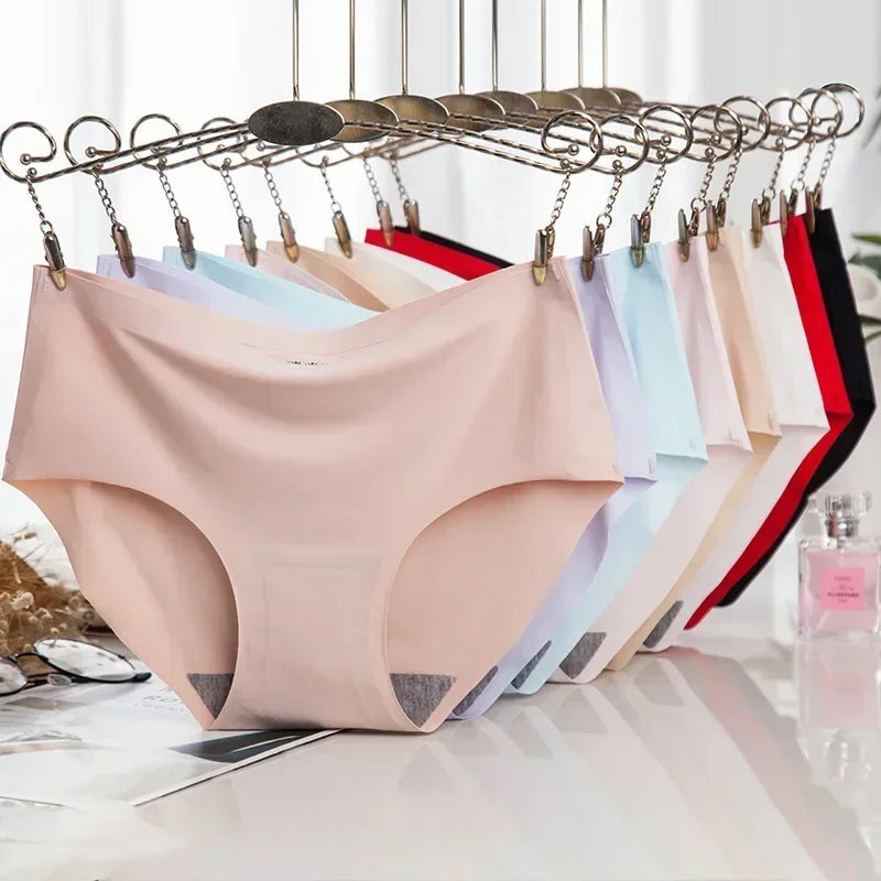 Seamless Female Underwear.