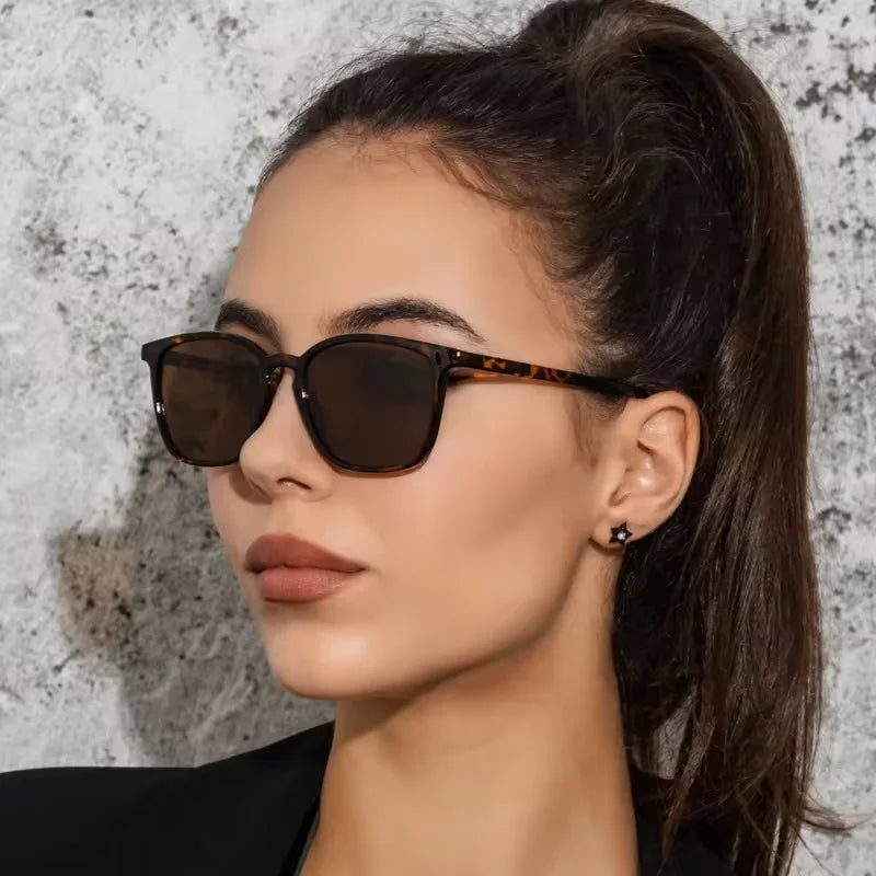 Women's Retro Rectangle Sunglasses